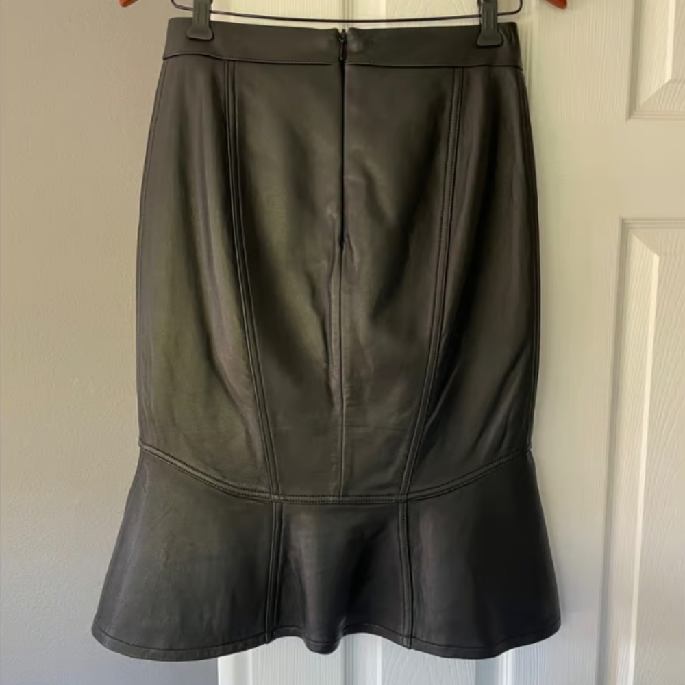 BCBGMAXAZRIA RUNWAY Fluted Leather Skirt - Picture 2 of 11
